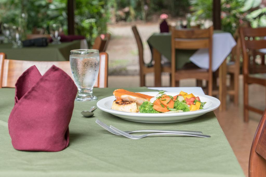 Arenal Oasis Eco Lodge & Wildlife Refuge La Fortuna Dış mekan fotoğraf