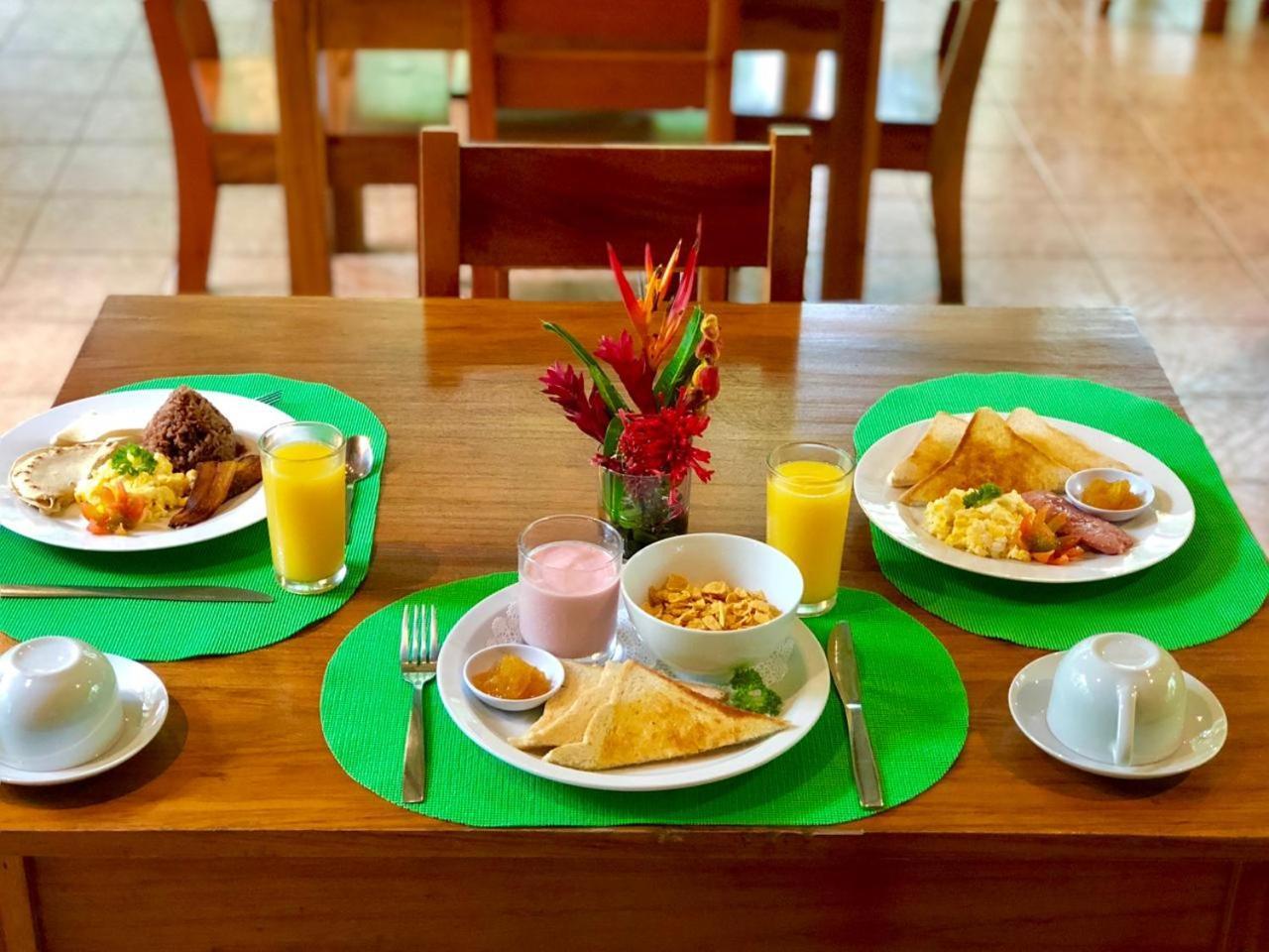 Arenal Oasis Eco Lodge & Wildlife Refuge La Fortuna Dış mekan fotoğraf